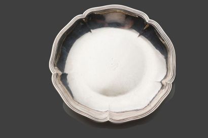 null Hollow dish in silver 950 thousandths with scrolled edges with fillets, formerly...