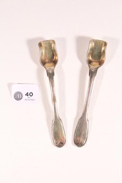 null Pair of gilt gilt filleted salt spoons, the spoon in the shape of a fire shovel,...