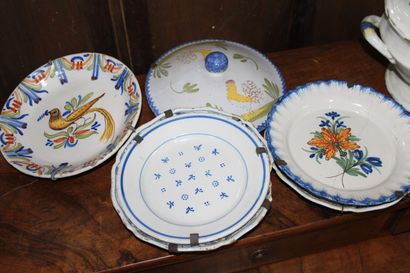 null Pair of Francois Le Clair earthenware plates with polychrome decoration, dated...