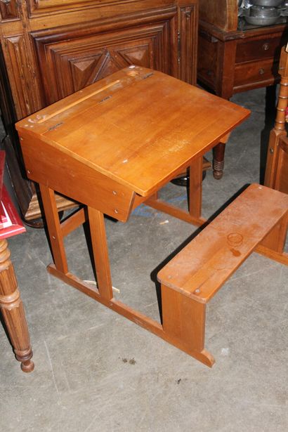 null Walnut flap table, umbrella legs.

A school desk (Modern) and a grey imitation...