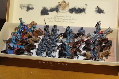 null Collection of toy soldiers, about 100 pieces, including: cavalrymen, infantrymen.

Early...