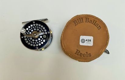 null FLY REEL

Bill Balland reels (#4). Mint condition, in its original case.