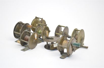 null COPPER REELS

Set of 8 copper reels. One is labeled "Pratic", another one is...
