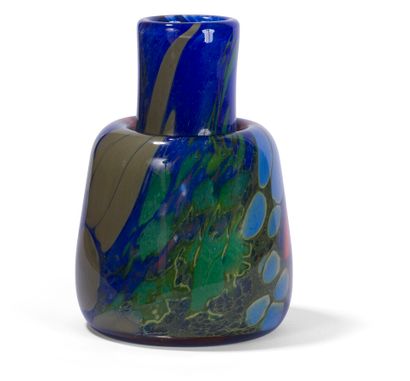 null Gro BERGSLIEN (1940-1991) CONCEPTEUR

& HADELAND VERRERIE D'ART (NORVEGE)

Vase...