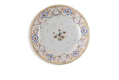 null BORDEAUX

PLATE ON BOARD

PORCELAIN BEZEL

with polychrome decoration in the...