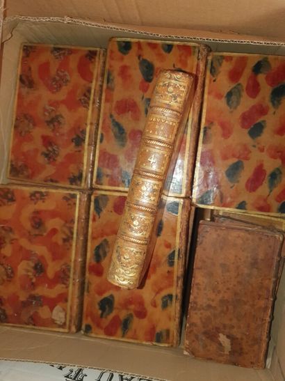 null Eighteenth century bindings

Collection of about 53 volumes of mismatched bindings...