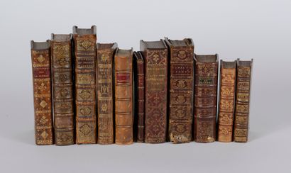 null Religion

Eighteenth century bindings, including red morocco]

Reunion of 11...