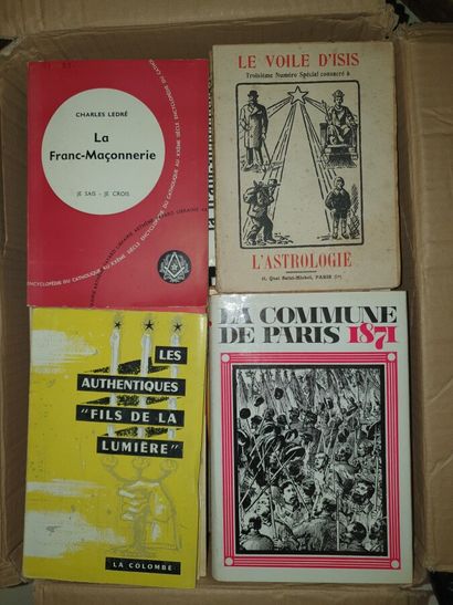 null FRANC-MAÇONNERIE - ÉSOTÉRISME

Ensemble de plus de 150 volumes XXe, reliés et...