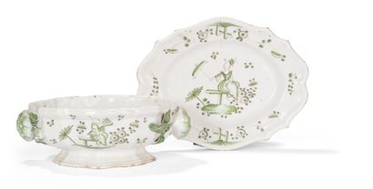 null Bordeaux

Body of oval terrine and oval earthenware dish with green monochrome...
