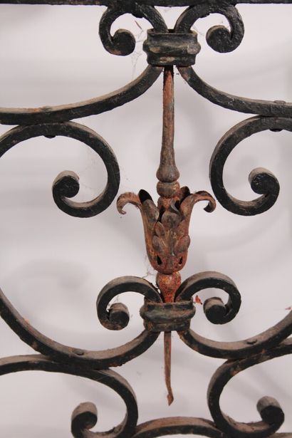 null Two railings transformed into wrought iron umbrella stands with scroll decoration

nineteenth...