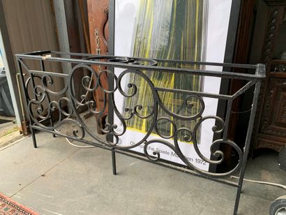 null Two railings transformed into wrought iron umbrella stands with scroll decoration

nineteenth...