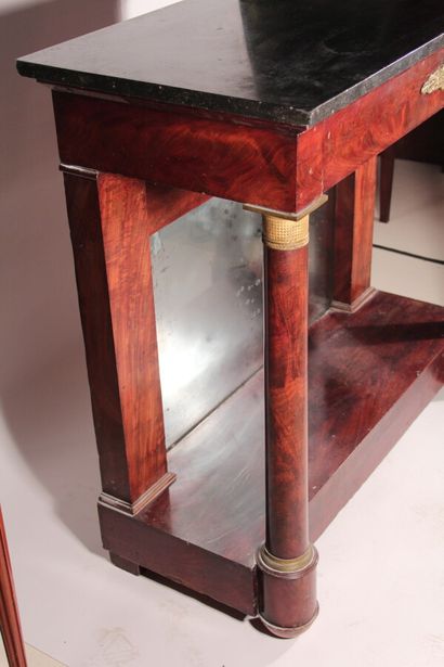 null Mahogany veneer console table with back of glass, top in grey Sainte-Anne marble

Empire...