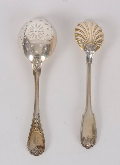 A tea spoon in silver Minerve 950 thousandths,...