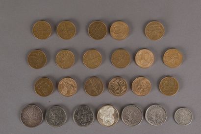 null A lot of silver coins : four five francs sower coins, one 100 francs coin 1983...