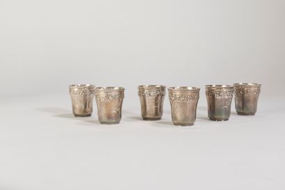 null Six liqueur glasses in Minerva silver 950 thousandths, decorated with a frieze...