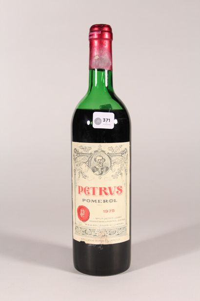 null 1975 - Petrus

Pomerol - 1 bottle (low shoulder)