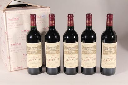 null 1995 - Château La Louvière

Pessac-Léognan - 12 bottles