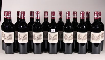 null 2017 - Château Lafite Rothschild 

Pauillac Red - 15 bottles