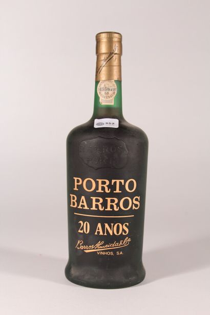 null NC - Porto Barros 20 anos

Port - 1 bottle