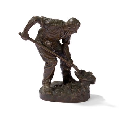 null FIGURE IN BRONZE PATINA

representing a coalman.

Signed Paul Richer and stamped...