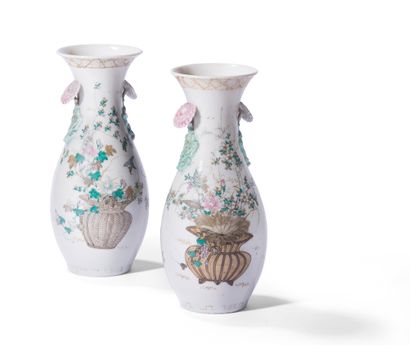 PAIR OF PORCELAIN VASES

Japan, early 20th...