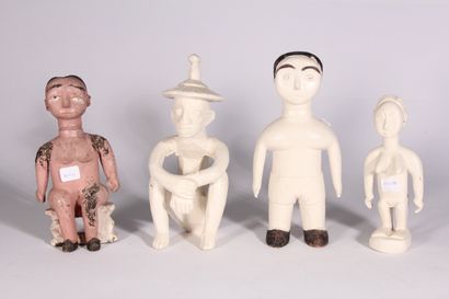 null Six statuettes en bois sculpté et peint figurant des personnages

Afrique, XXème...