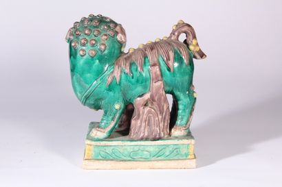 null Glazed polychrome stoneware Dog of Fô 

China 19th/20th century 

H.: 23 cm,...