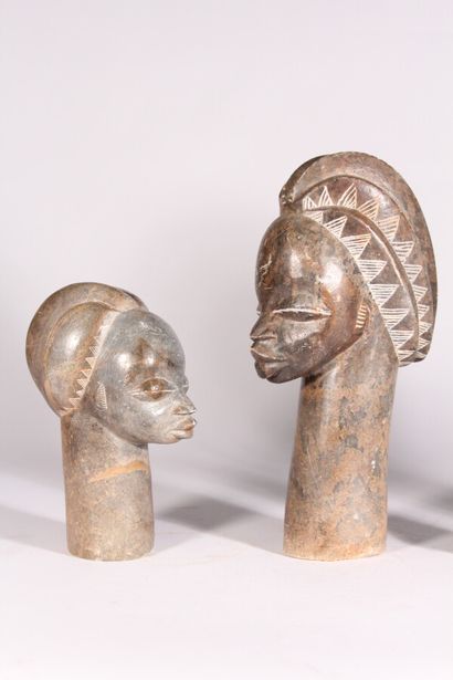 null Set of four subjects in carved hard stone:

Three subjects : "Woman with a headdress"

H....