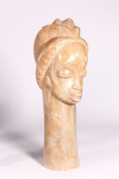 null Set of four subjects in carved hard stone:

Three subjects : "Woman with a headdress"

H....