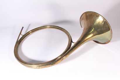 null Brass hunting horn 

End of the XIXth century

(Accidents and missing parts...