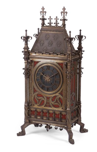 null LARGE CLOCK SHOWING A CATHEDRAL

A CATHEDRAL IN BRONZE

with neo-gothic openwork...
