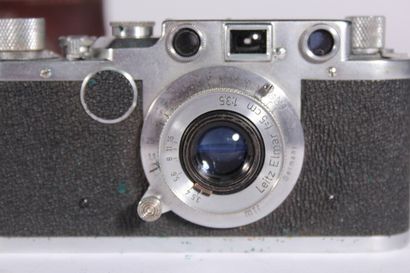 null LEICA, camera 

Ernst Leitz Wetzlar, n°441939 

In its original leather cas...