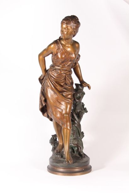 null After Mathurin MOREAU (1822-1912)

"Elegant".

Bronze with double patina.

Height:...