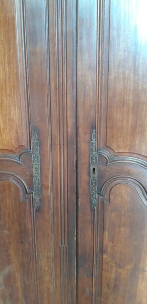 null Two molded walnut cabinet doors

18th century