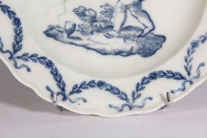 null Meissen

Porcelain soup plate decorated in blue underglaze with a love holding...