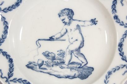 null Meissen

Porcelain soup plate decorated in blue underglaze with a love holding...