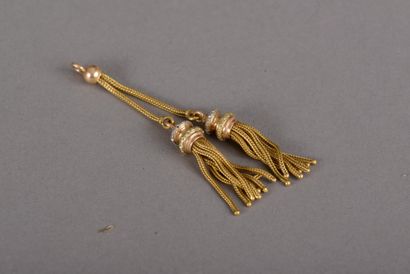 null Pendant in gold 750 thousandth holding two braided chains and two pompoms XIXth...