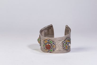 null Open bracelet in silver 800 thousandth enamelled and decorated with coral -...