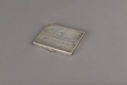 null Cigarette case in Minerva silver 950 thousandth, grooved decoration, the lid...