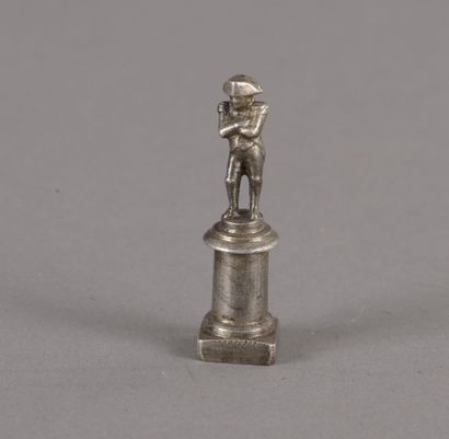 null Silver seal representing the statue of Napoleon I on a column, numbered AP.