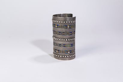 null Large open cuff bracelet in silver 800 thousandths and polychrome enamel - Morocco...
