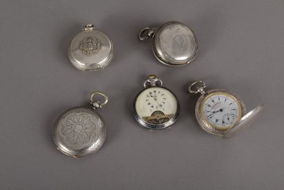 null Five pocket watches in silver 800 thousandths, four of which are soaps for the...