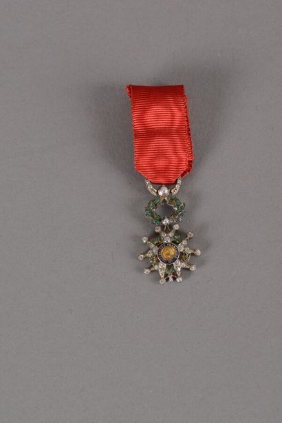 null Enamelled silver Legion of Honour miniature, gold centre, diamond-set branches...
