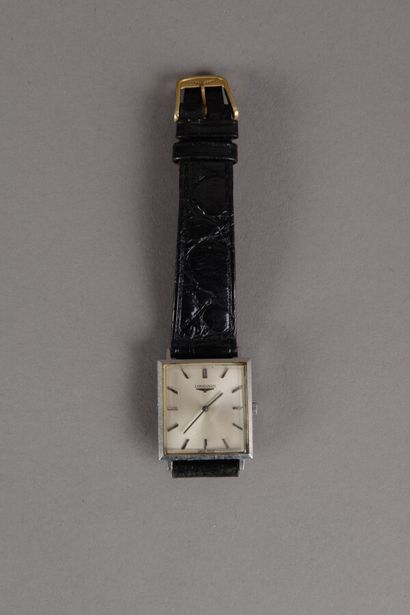 null Longines, men's wristwatch from the 1970's, rectangular case, beige dial, baton...