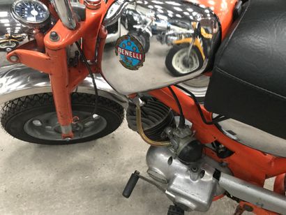 null 
BENELLI type Dynamo moped CL orange and chromes, 2 places of 24/01/1973 n°...