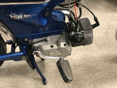 null 
ROCKET type MC1RT moped CL blue and chrome, 2 seats from 07/04/1976 serial...
