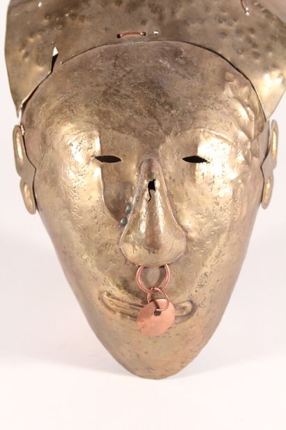 null Copie d'un masque d'un dignitaire Inca

H.: 34 cm