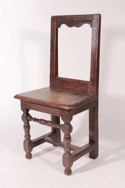 null Chaise lorraine en chêne

XVIIIème siècle

H.: 82 cm