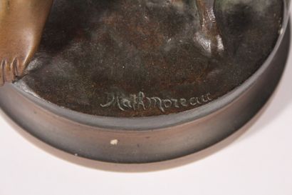 null D'après Mathurin MOREAU (1822-1912)

"Elégante"

Bronze à double patine

H.:...