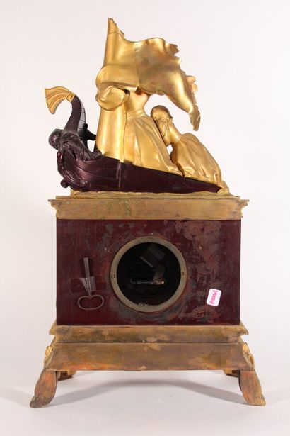 null Pendule en bronze à deux patines

"Scène de naufrage"

Circa 1880

H.: 52 cm,...